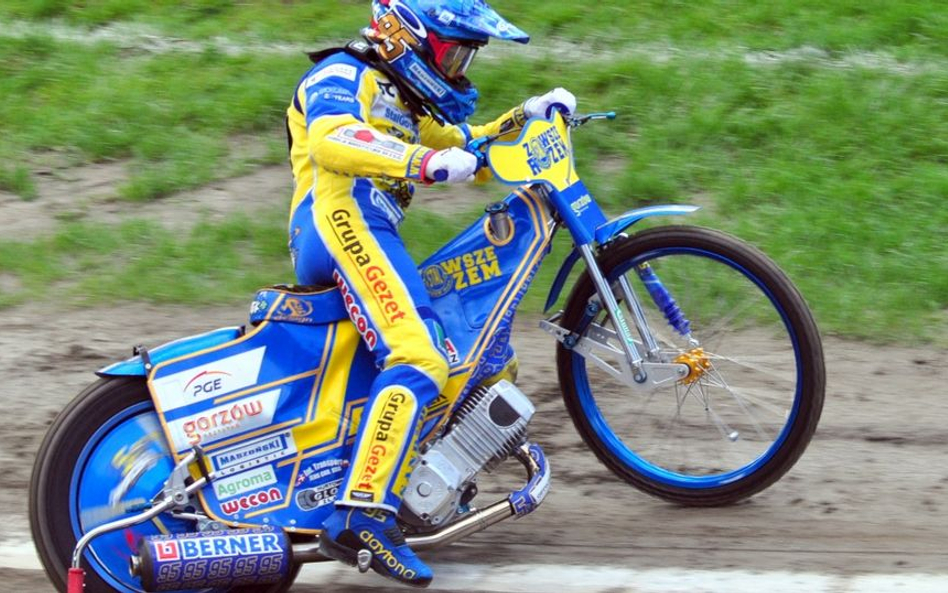 Bartosz Zmarzlik ze Stali Gorzów, najlepszy zawodnik Ekstraligi w poprzednim sezonie, w 2017 roku de
