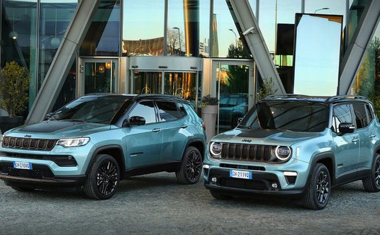 Jeep Renegade i Compass e-hybrid