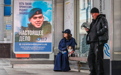 Plakat werbunkowy w centrum Moskwy