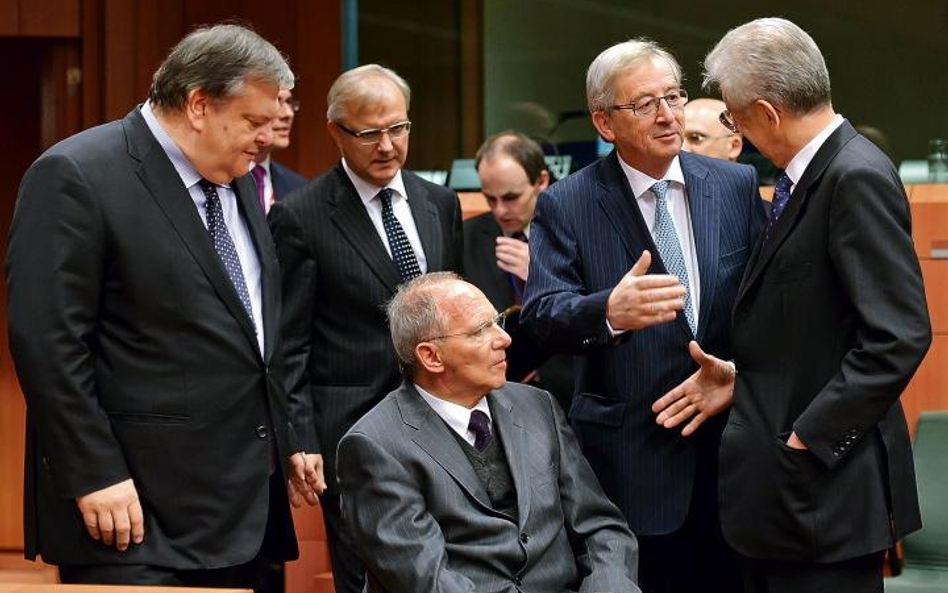 Unijni ministrowie finansów mają nadzieję, że ESM pomoże im skutecznie walczyć z kryzysem. To oni bę