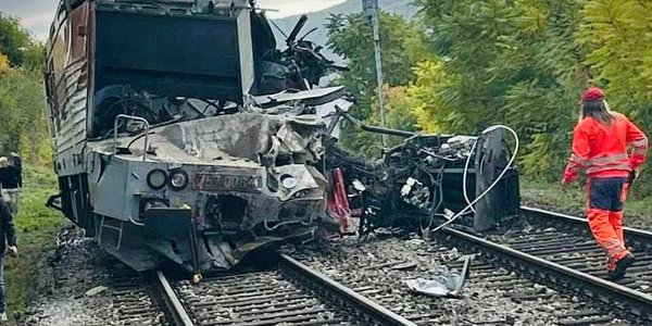 Czołowe zderzenie pociągów pasażerskich na Słowacji. Jest wielu rannych