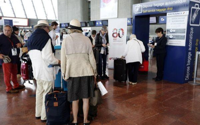 Trybunał UE: Linie lotnicze mogą pobierać opłaty za nadany bagaż