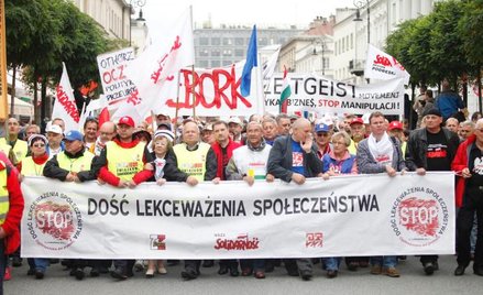 Choć związkowcy twierdzą, że władza lekceważy ludzi, czemu dali wyraz podczas demonstracji w stolicy