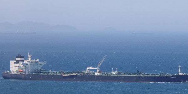 Iran: free transit through Strait of Hormuz ends after 60 days