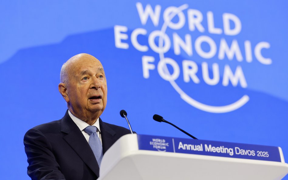 Klaus Schwab założył Światowe Forum Ekonomiczne w 1971 r. Kierował nim nieprzerwanie przez 54 lata.