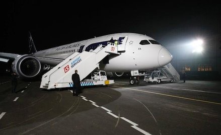 Dreamliner LOT-u zmuszony do lądowania w Islandii