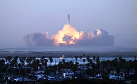 Na wystrzał cen akcji SpaceX liczą pracownicy kosmicznego giganta. Wielu z nich jest właścicielem po