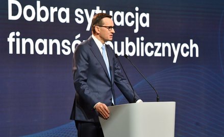 Premier Mateusz Morawiecki podczas konferencji "Stabilne finanse publiczne w niestabilnych czasach"