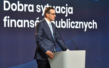 Premier Mateusz Morawiecki podczas konferencji "Stabilne finanse publiczne w niestabilnych czasach"