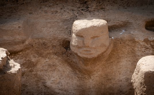 Rzeźba twarzy z Göbekli Tepe