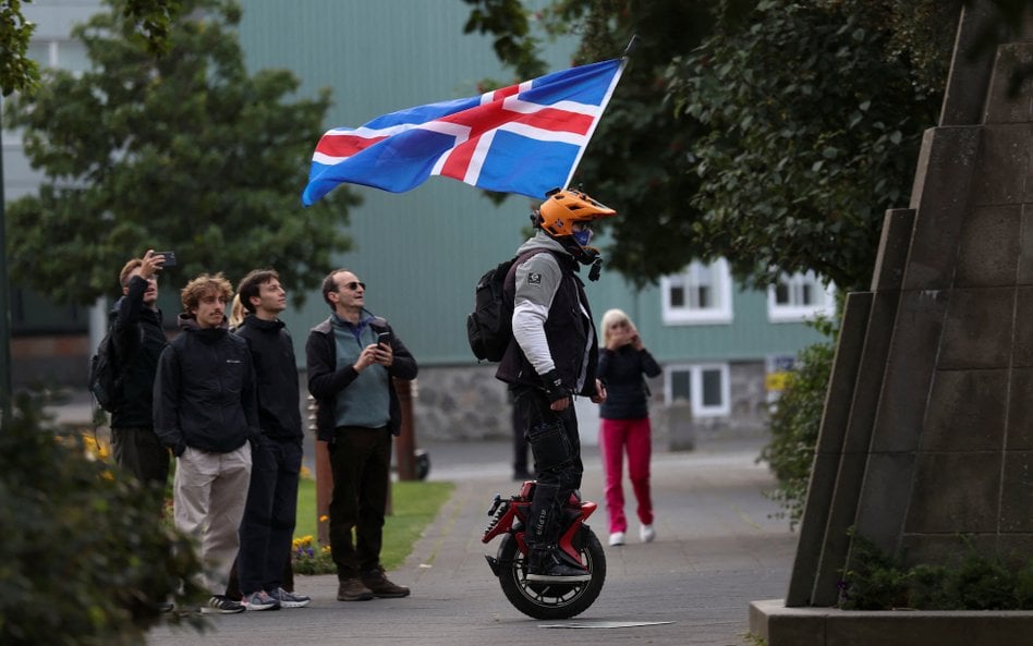 Jędrzej Bielecki: Islandia nie chce do Unii