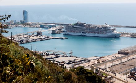 Barcelona podnosi opłaty turystom ze statków wycieczkowych. Prawie trzykrotnie