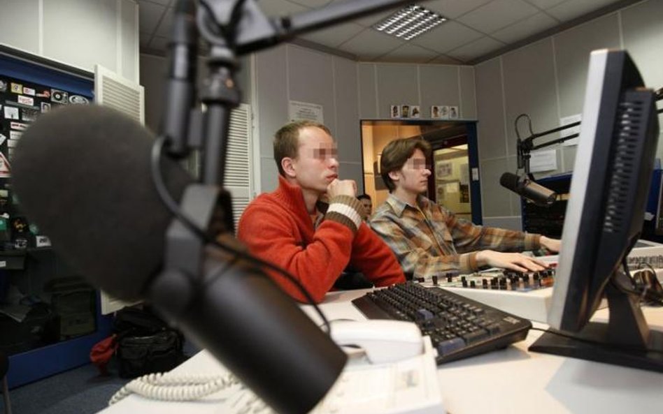 Przeniesienie radiostacji na inny teren wymaga nowej koncesji