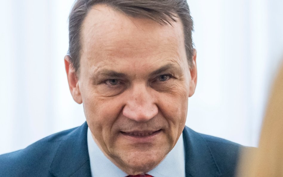 Szef MSZ Radosław Sikorski