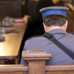 Sąd: nagana dla policjanta za rozmowę przez telefon