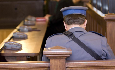 Długotrwała absencja policjanta naruszaja ważny interes służby - wyrok WSA w Warszawie