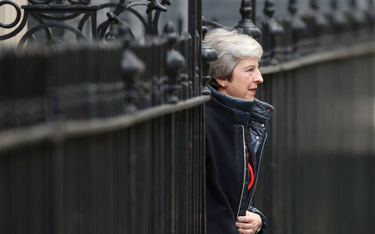 Theresa May: Wcześniejsze wybory niezgodne z narodowym interesem