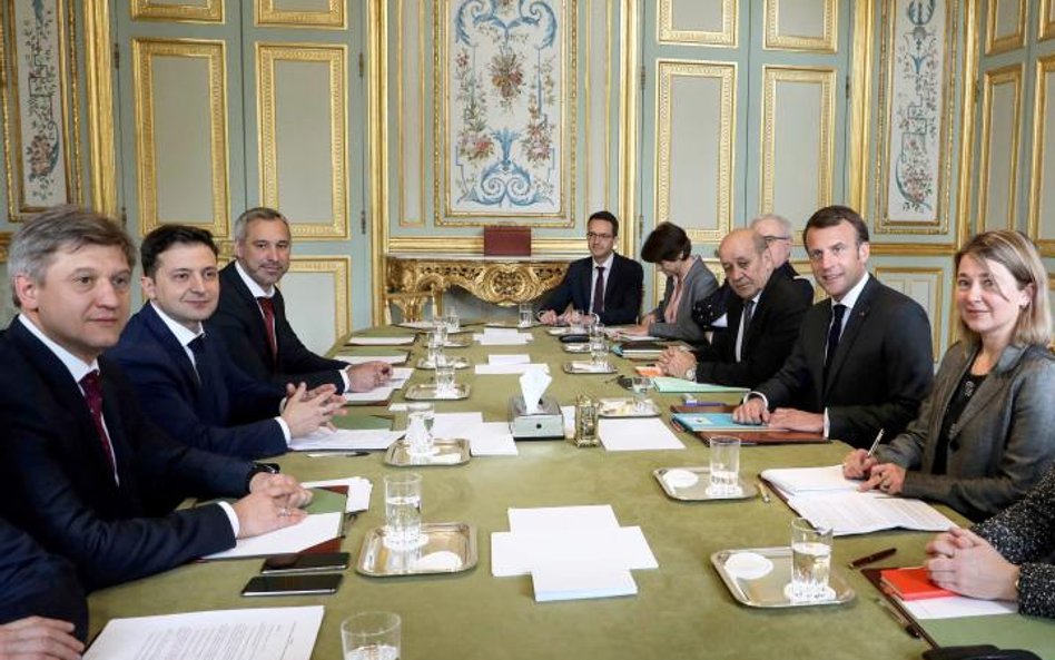 Emmanuel Macron jest pierwszym zachodnim przywódcą, który przyjął Wołodymyra Zełenskiego