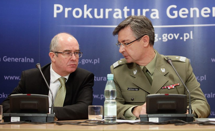 Andrzej Seremet domagał się dymisji gen. Krzysztofa Parulskiego za niesubordynację