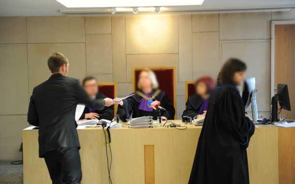 Wolno pytać wymiar sprawiedliwości o podwładnego