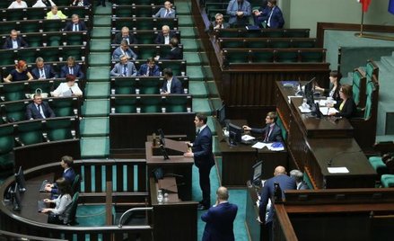Poseł PiS Łukasz Rzepecki jako jedyny protestował przeciwko planom własnej partii.