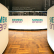 Akcje niemieckiej spółki Siemens Energy traciły podczas piątkowej sesji ponad 30 proc.