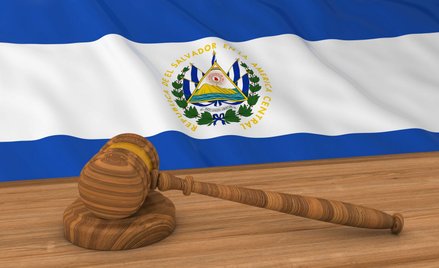 Salwador: 30 lat za poronienie. Sąd: Kobieta odzyska wolność