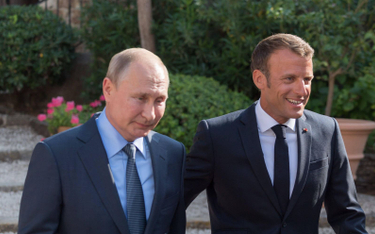 Jeszcze dwa lata temu Macron przyjmował Władimira Putina w rezydencji prezydentów w Fort de Breganco