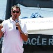 W ubiegłym roku Larry Ellison obok miliona dolarów pensji zainkasował ponad 10 mln dol. premii. Ma t