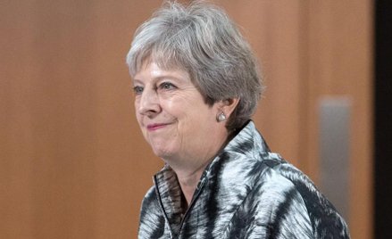 Theresa May coraz bardziej się liczy z brakiem porozumienia o warunkach rozwodu z Unią.