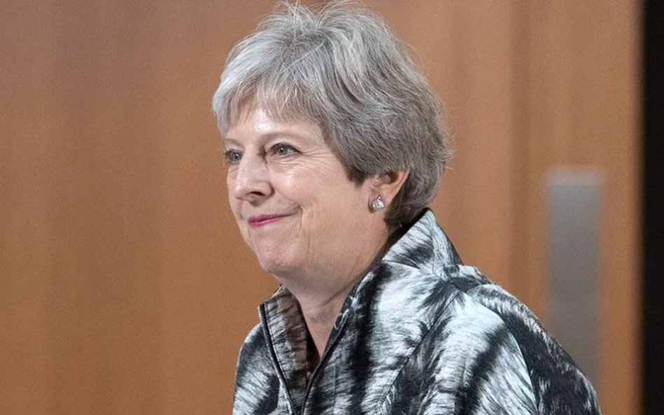 Theresa May coraz bardziej się liczy z brakiem porozumienia o warunkach rozwodu z Unią.