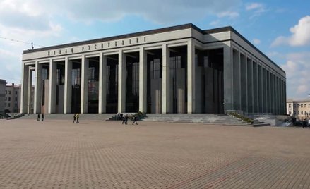 Plac Październikowy w Mińsku