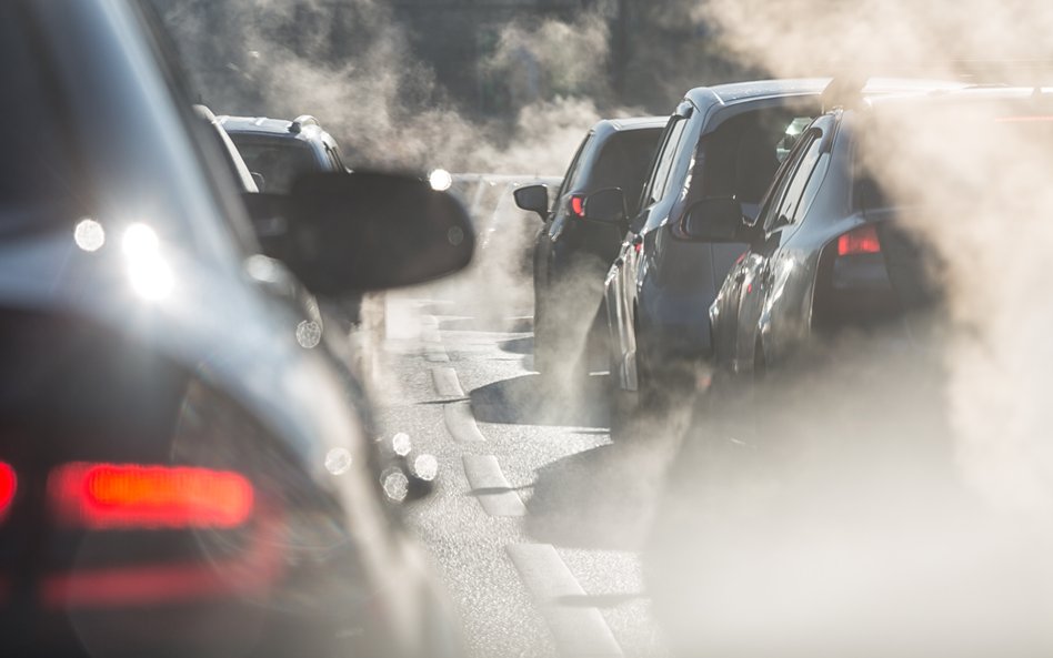 RPO: Strefa Czystego Transportu w Warszawie może być niekonstytucyjna