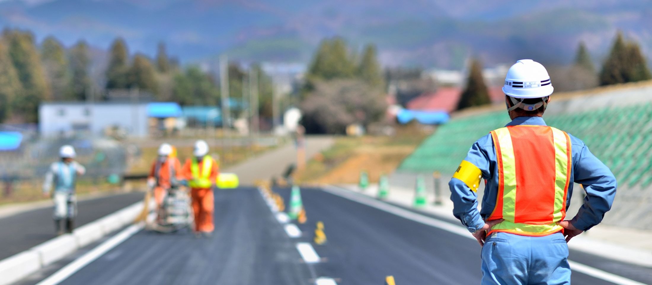 Brak możliwości zbycia gruntu nie wyłącza spod opłaty adiacenckiej