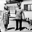 Adolf Hitler i Ewa Braun w Berghofie, alpejskiej rezydencji wodza III Rzeszy (1938 r.)