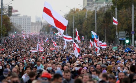 Białoruś: Rząd pozbawia statusu czołowy serwis informacyjny