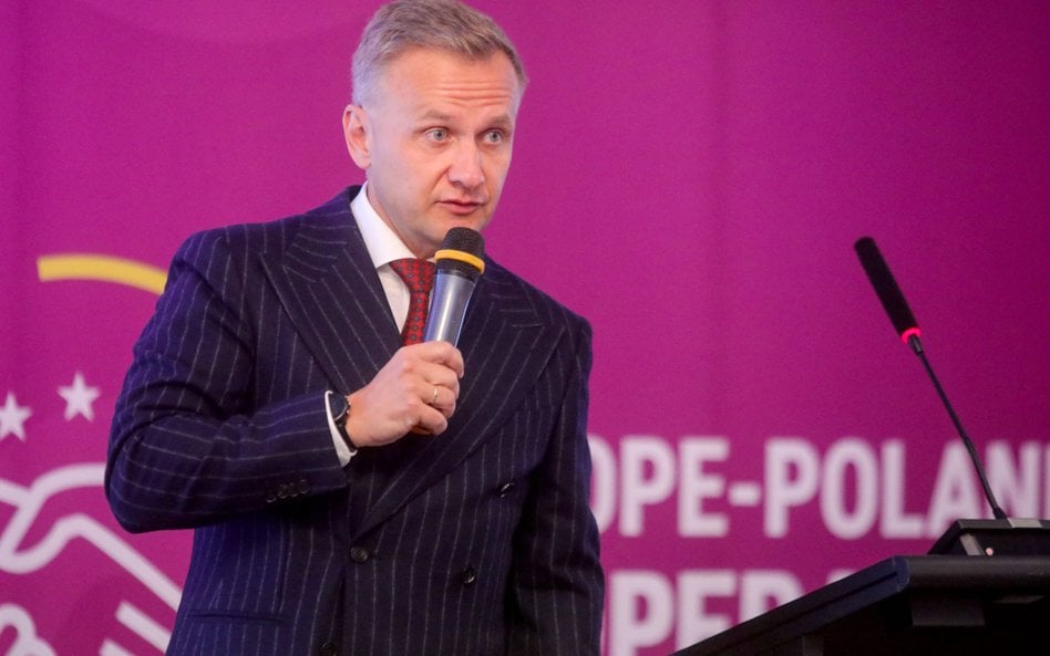Trzy kroki na drodze do wydłużenia wieku emerytalnego. „Trochę przekupstwo”