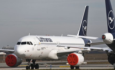 Lufthansa ratuje się w pandemii turystami