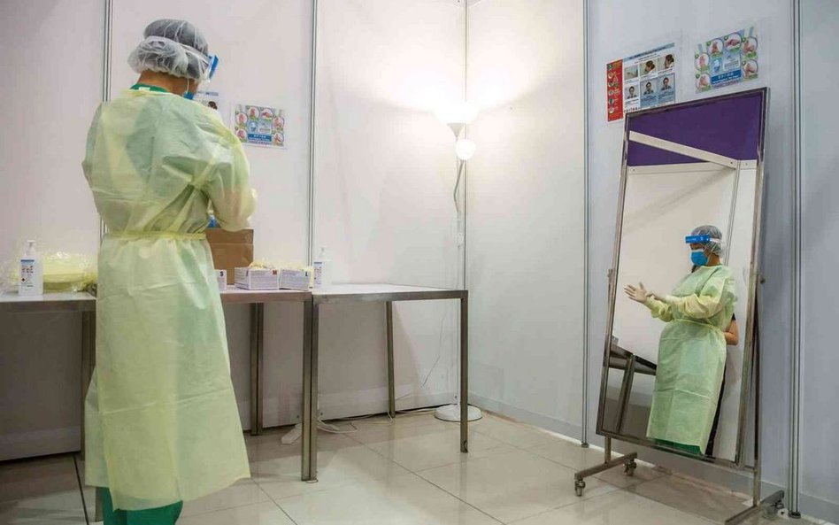 Chiny: Ognisko w Sinciangu. 36 zakażeń w ciągu doby