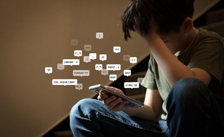 Patologia na YouTube - rozgłos i zyski w internecie oparte na krzywdzie dzieci