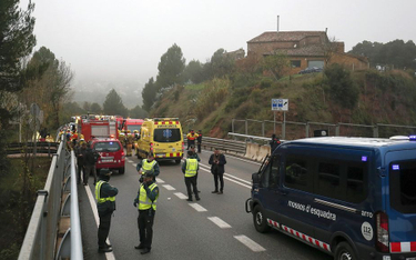 Hiszpania: Wykolejony pociąg. Jedna osoba nie żyje, są ranni