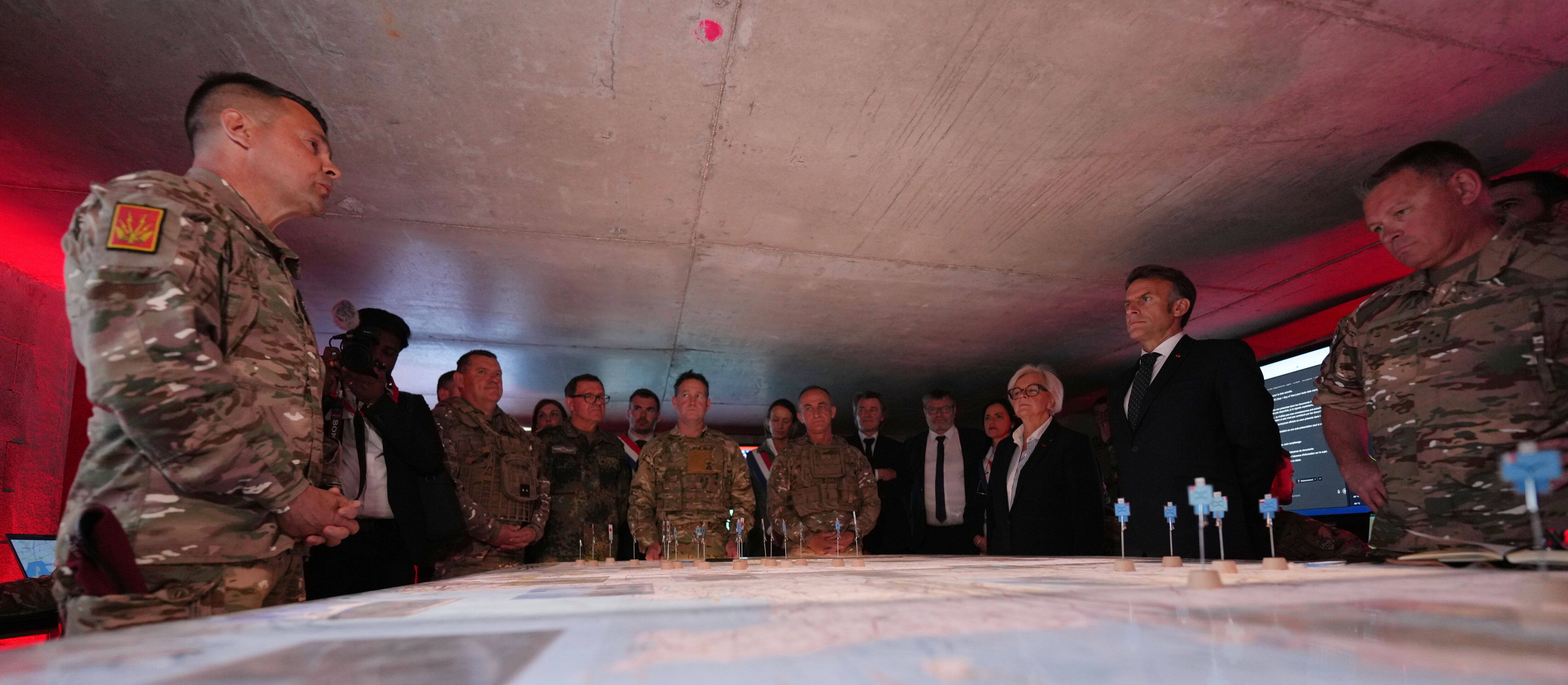 France is considering permanent weapons depots in Poland. Talks are at an first  stage