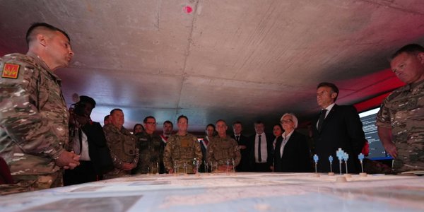 Франция рассматривает возможность создания постоянных складов оружия в Польше. Переговоры находятся на начальной стадии