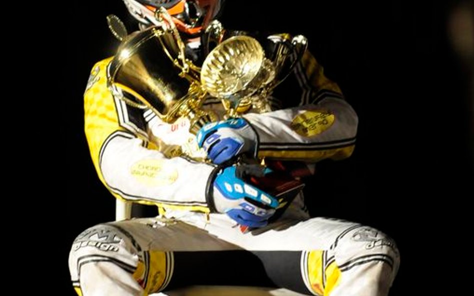 Ambitna kraksa cenionego reżysera czyli "Szwoleżerowie" Jana Klaty w Teatrze Polskim w Bydgoszczy z 