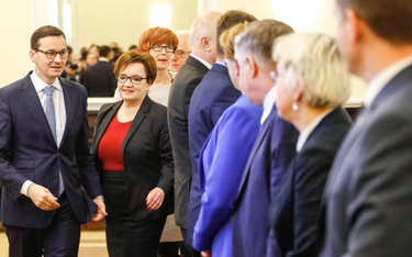 Część wiceministrów zwolnionych przez Mateusza Morawieckiego w praktyce została w rządzie