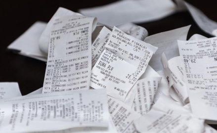 Badanie: Polacy nie potrafią oszczędzać na zakupach