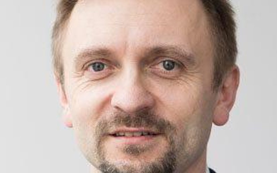 Nie obraziłbym się, gdyby władza centralna przejęła z powrotem część kompetencji samorządów, bo wcze