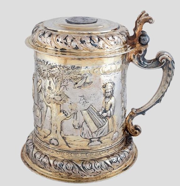 75 tys. zł to cena wywoławcza srebrnego gdańskiego kufla z XVII stulecia.