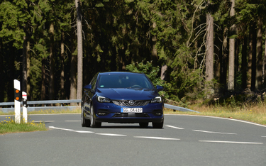 Nowy Opel Astra: Gra w trzy cylindry