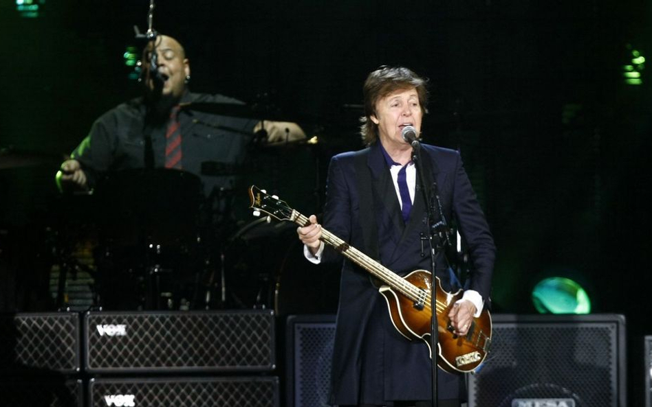 Dwie kosy eks-Beatlesa